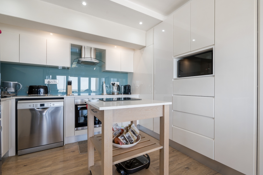 To Let 3 Bedroom Property for Rent in Mouille Point Western Cape